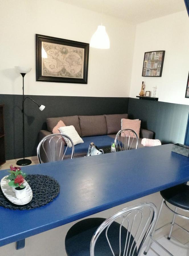 Apartment Nicol Pula Luaran gambar