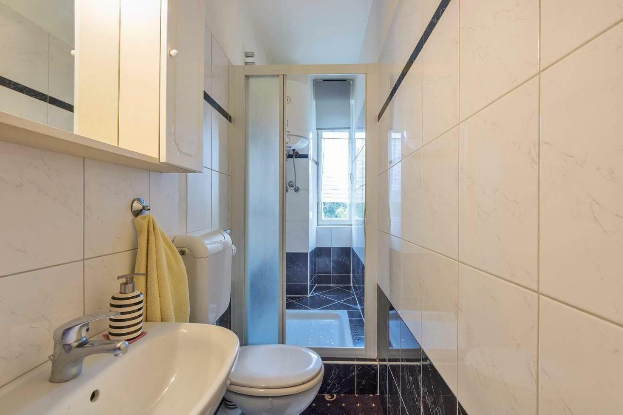 Apartment Nicol Pula Luaran gambar