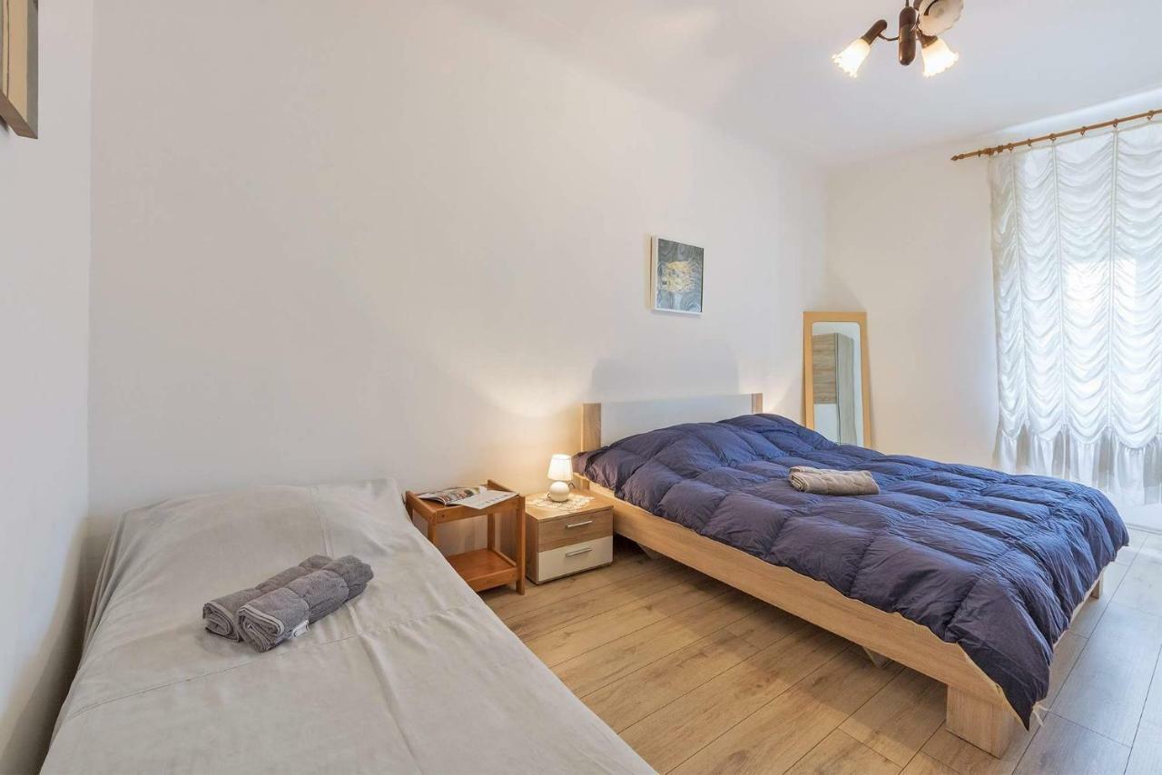 Apartment Nicol Pula Luaran gambar